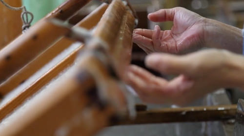 Making of Japanese handmade paper of Kyoto Kurotani [click to view video]