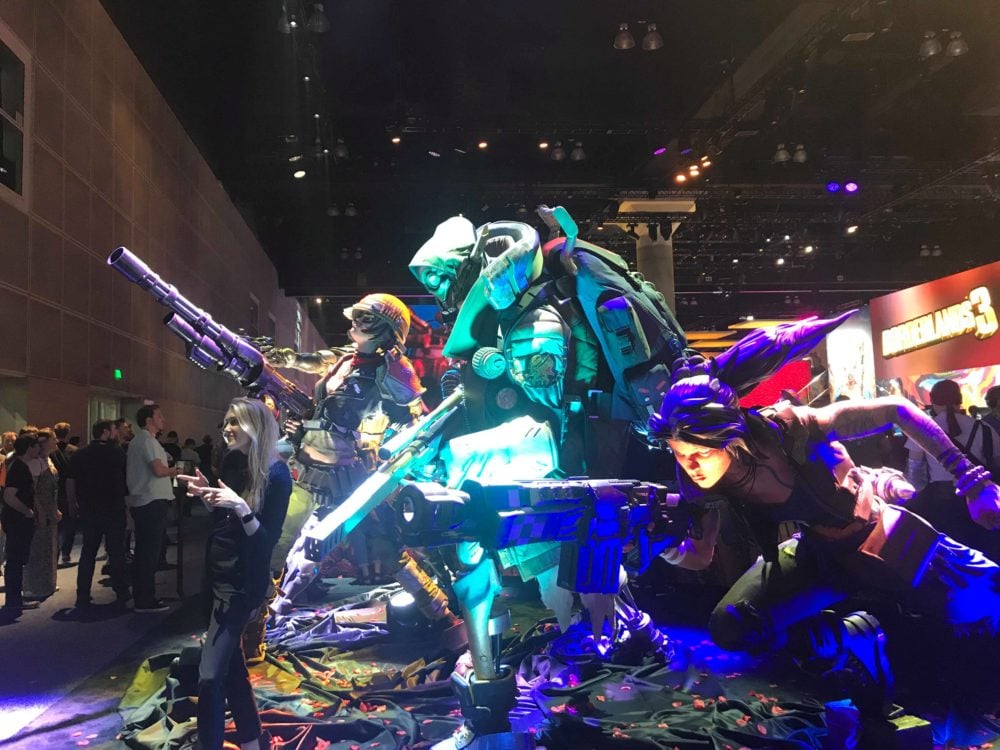 the EXTREMELY LARGE borderlands 3 exhibit