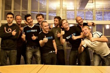 Between the Wires | MooTools