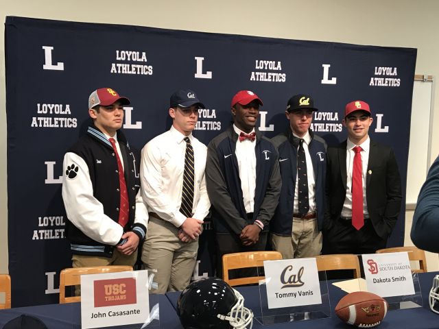 Cub Football Five Cubs sign  - Registration for Vanguard cocktail reception and dinner meeting on February 28