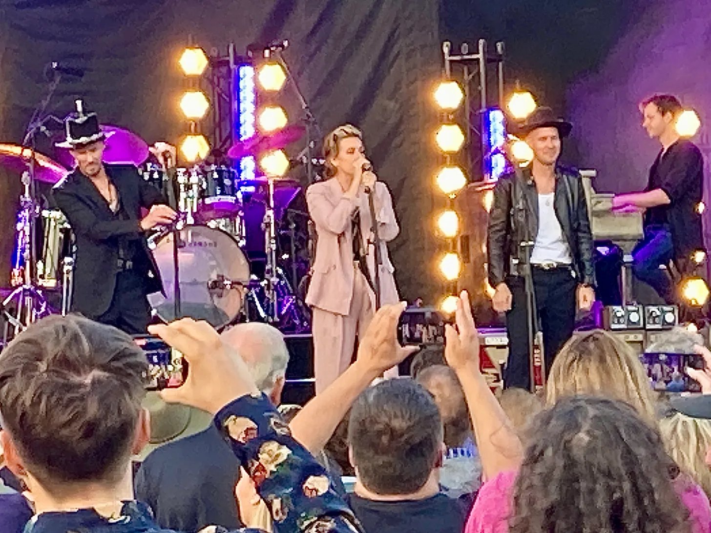 A Forgotten Playlist and Sapphic Pop