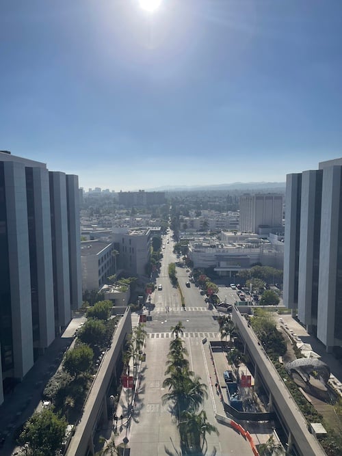 a view of Los Angeles from an eighth floor hospital window in the afternoon