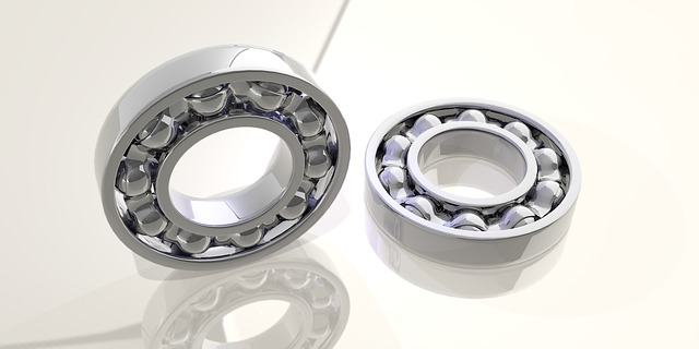 Ball bearings with inner and outer rings
