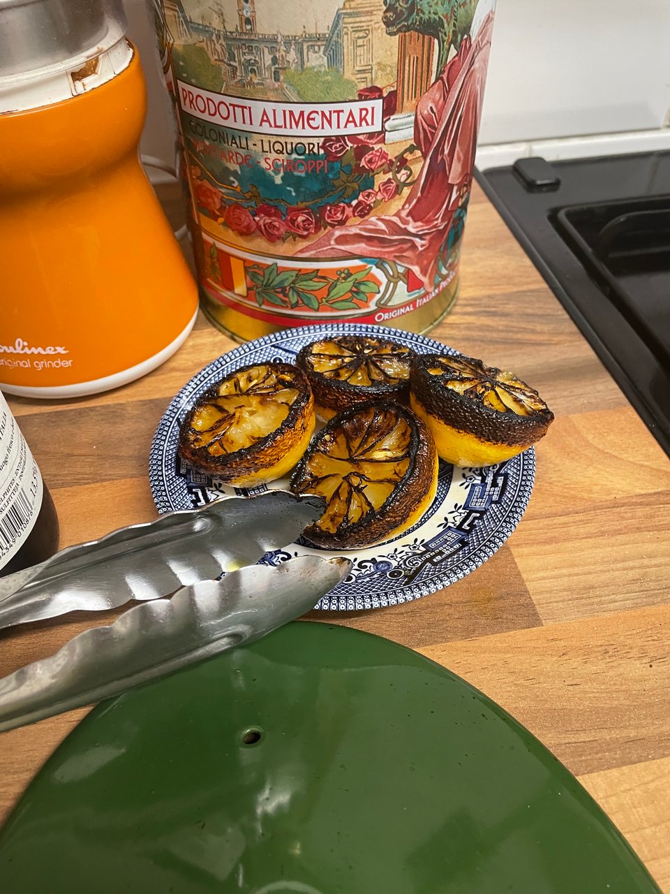 Charred lemons