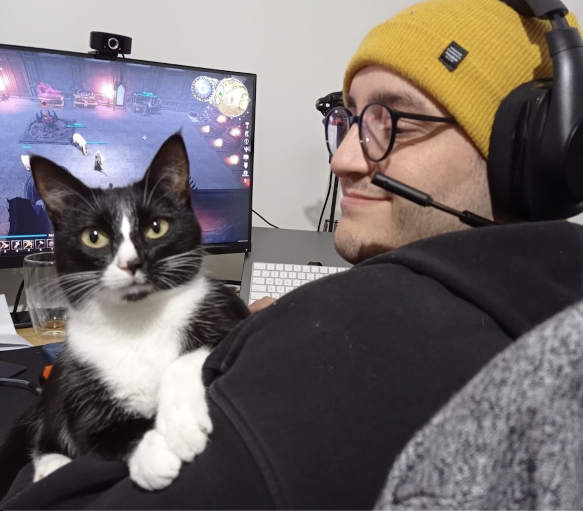 Popurrí With Whoisemiliano 👨🏻‍💻 logo