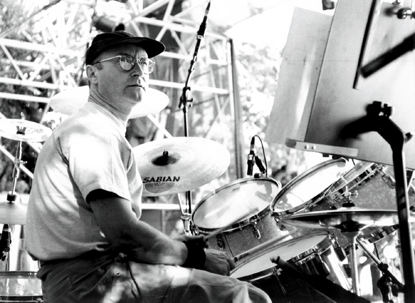 Linkfest #44: Hallucinopedia, Salmon on Cocaine, and How Phil Collins Accidentally Invented Gated Reverb