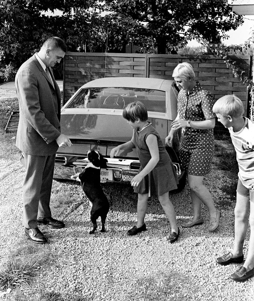 Buford Pusser with his family (and dog), 1968, about a year after the murder of his wife, Pauline.