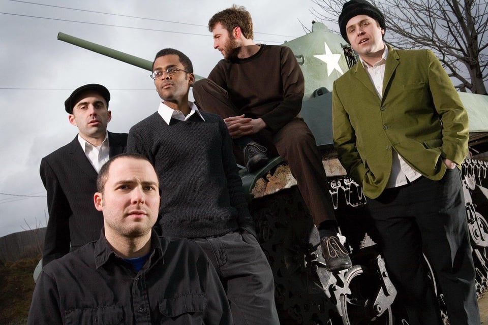 Rewind: Watchers Revel In Vampire Driver's Nocturnal Rhythm