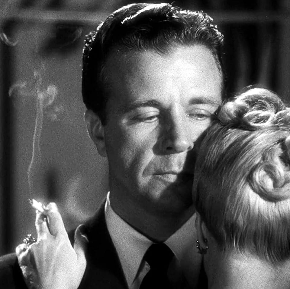 Dick Powell in Murder My Sweet