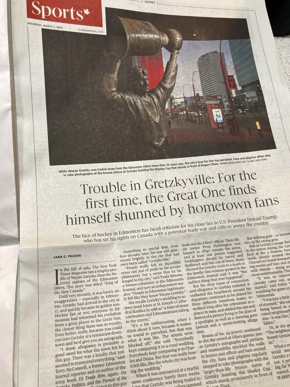 Wayne Gretzky’s fall from favour is examined in Saturday’s Globe and Mail.