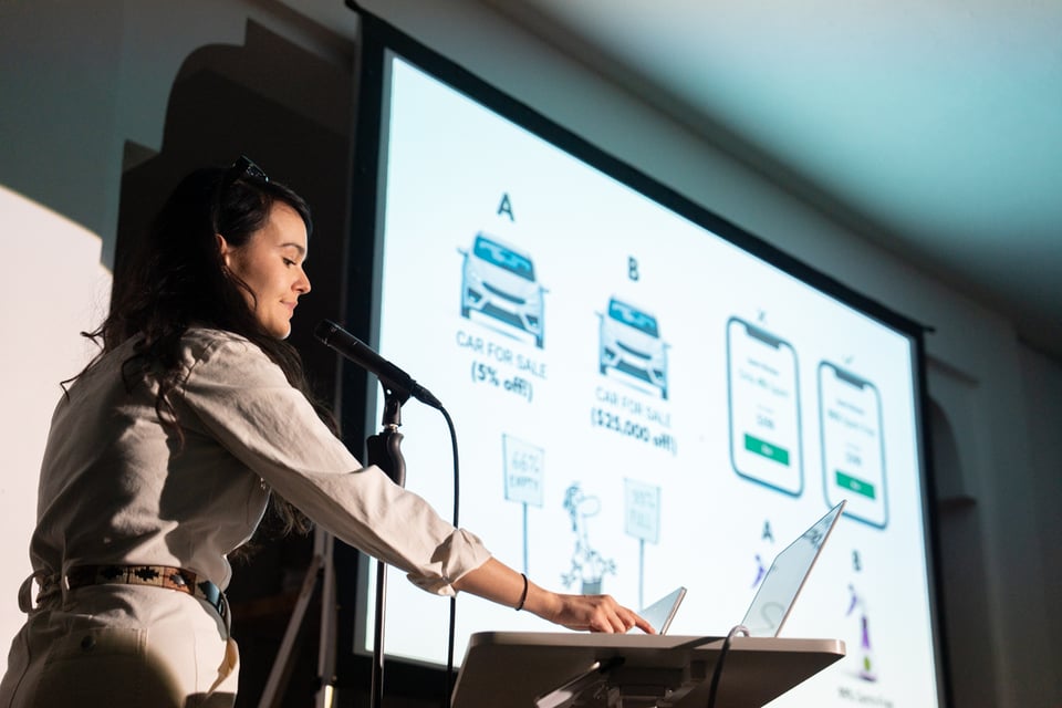 Paola presenting.