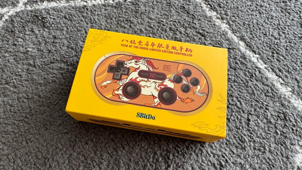 A horse-like controller from 8BitDo