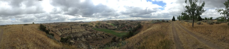 A panorama of the trail on a cloudy day.