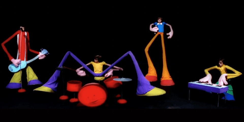 Supersized Supergrass puppets.