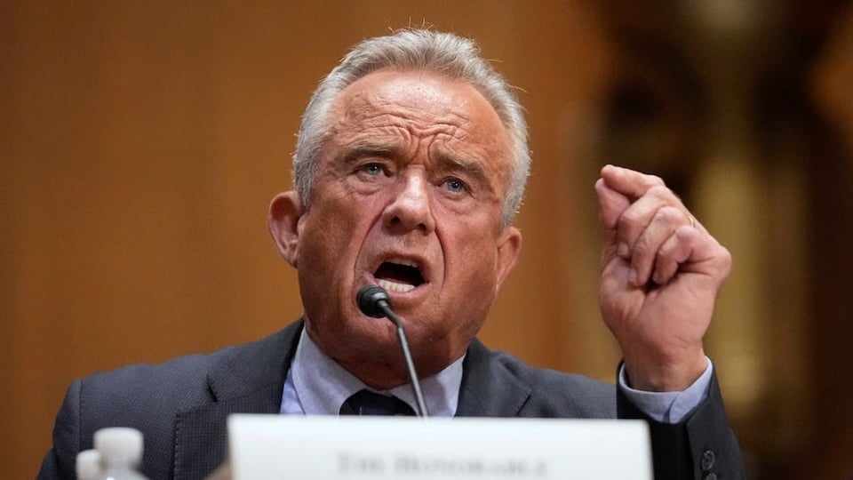 Robert F. Kennedy Jr.'s family calls for his resignation