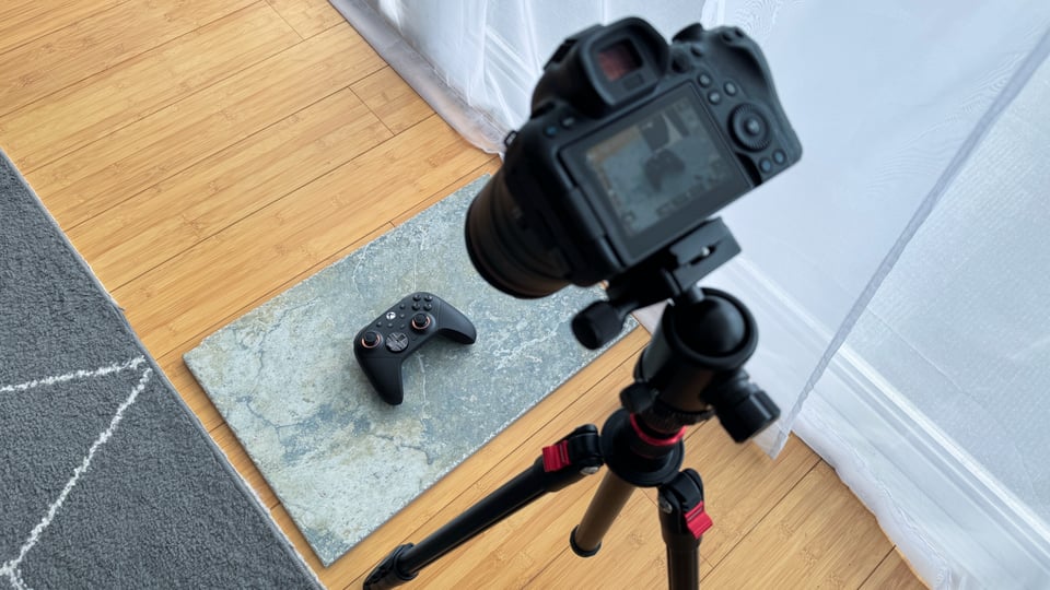 Photographing the 8BitDo Ultimate 3E controller