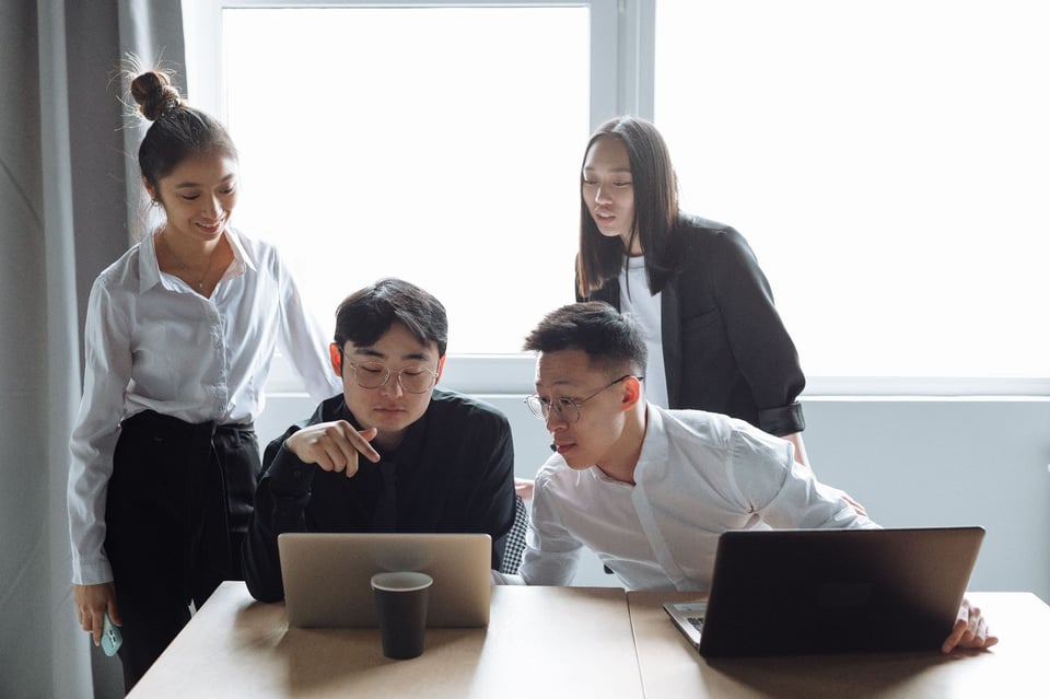 a-group-of-genZ-having-a-meeting-in-the-office