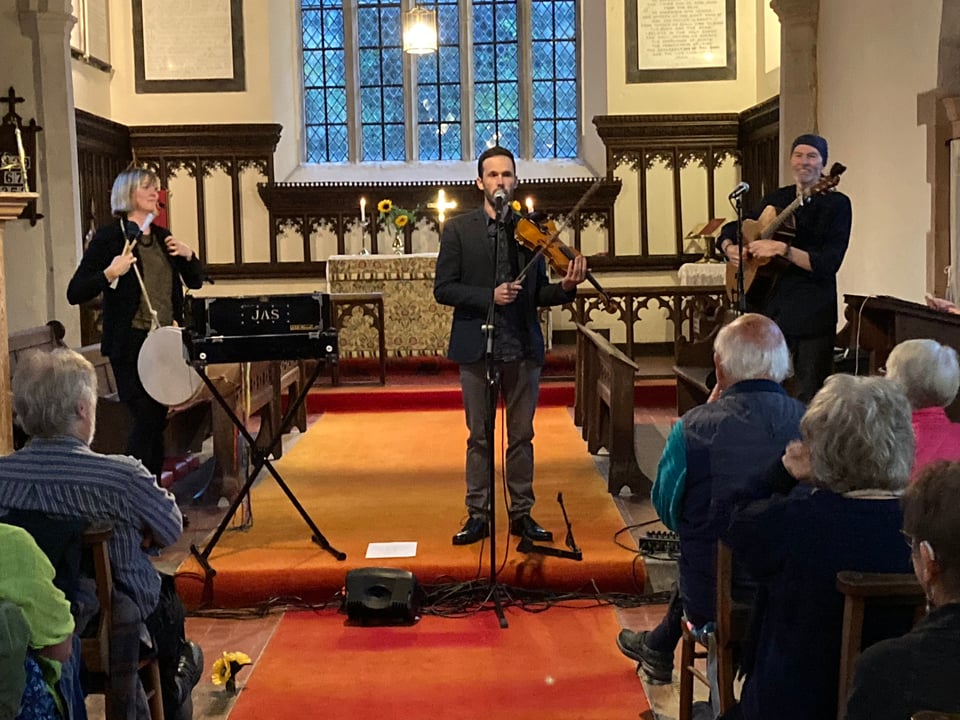 ALAW folk band playing.