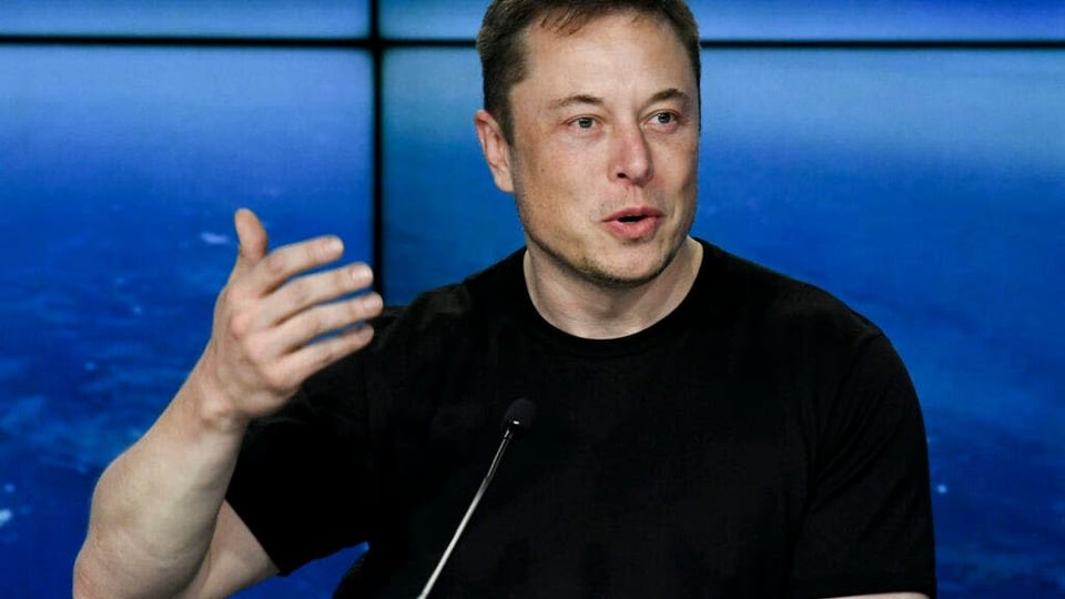 Elon Musk supports Universal “High” income when robots take over by 2030.