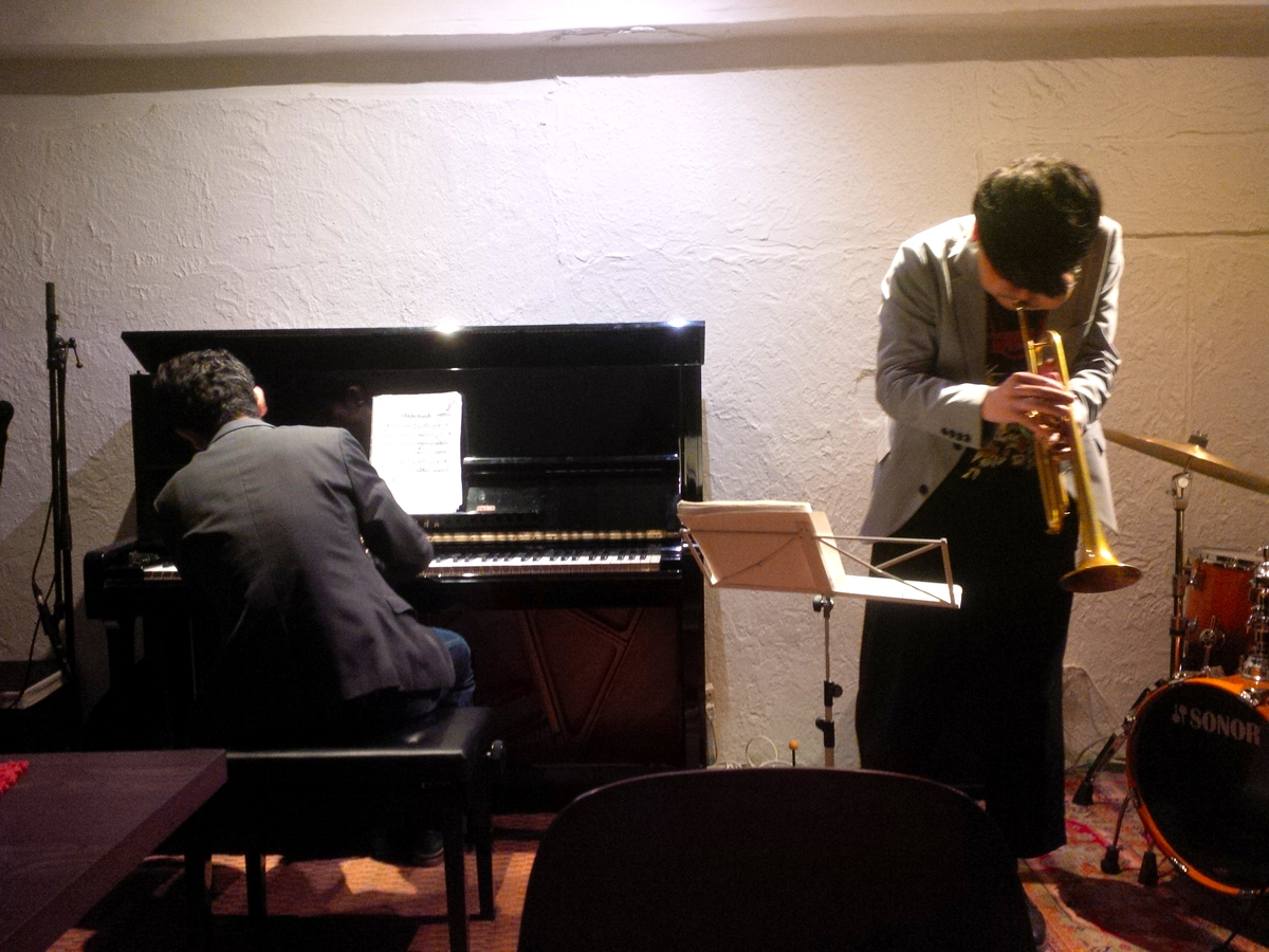 Shinpei Ruike (trumpet) and George Nakajima (piano) at Velera (January 2017, previous Ginza location)