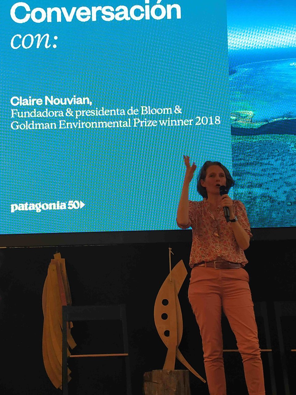 Claire NOUVIAN à PASAI SAN PEDRO le 9 juin 2023 s'exprime contre le chalutage de fond.