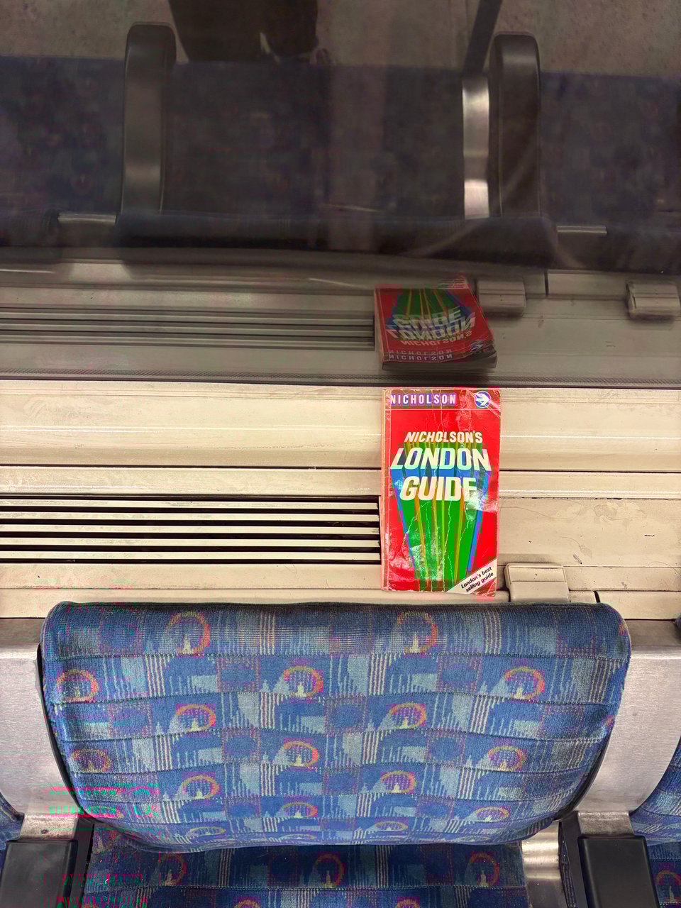 I found this guide on the tube and used it for the back page.