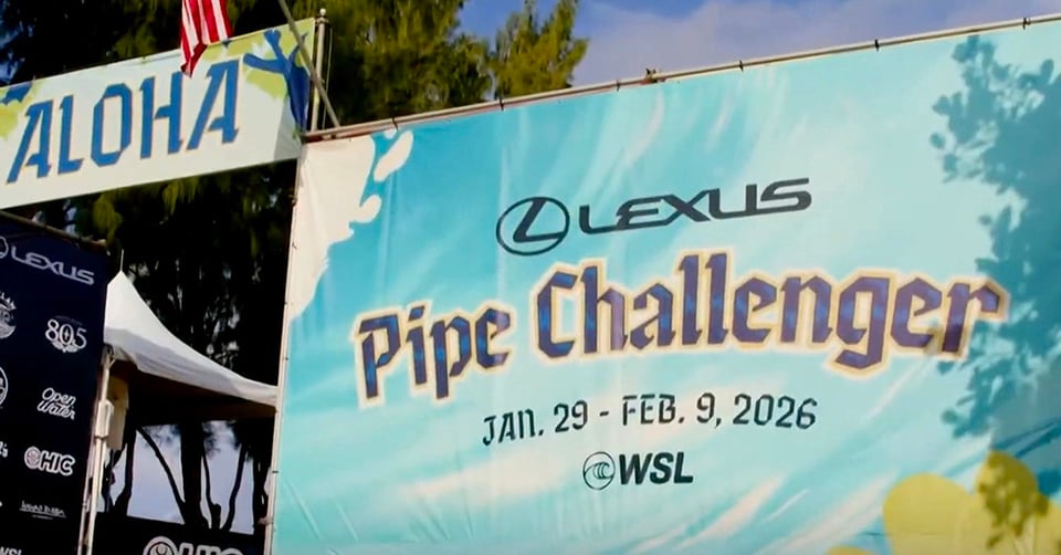Pipe Challenger signage, featuring ʻŌpua Mauka