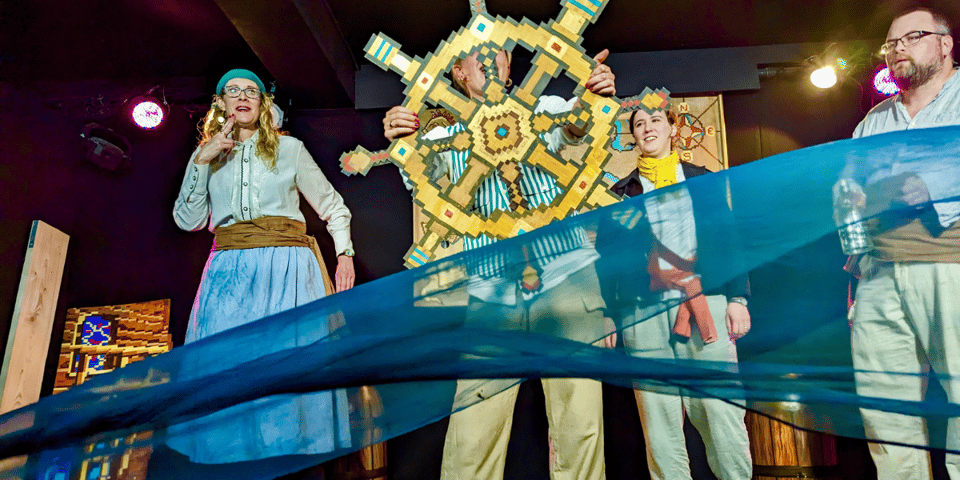 Another stage picture from the Mighty Pirates, including an 8-Bit steering wheel.