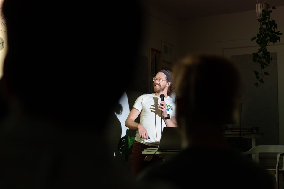 Jim presenting at PowerPoint Party.