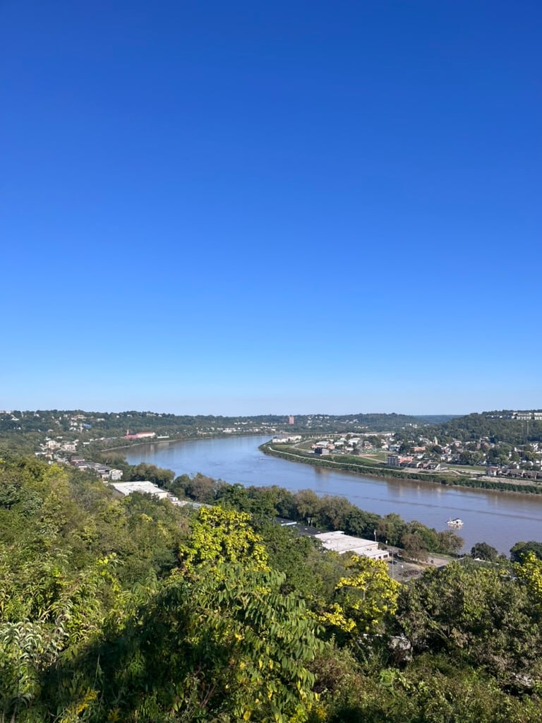Color photograph of the Ohio River taken from Eden Park's Twin Lakes overlook.