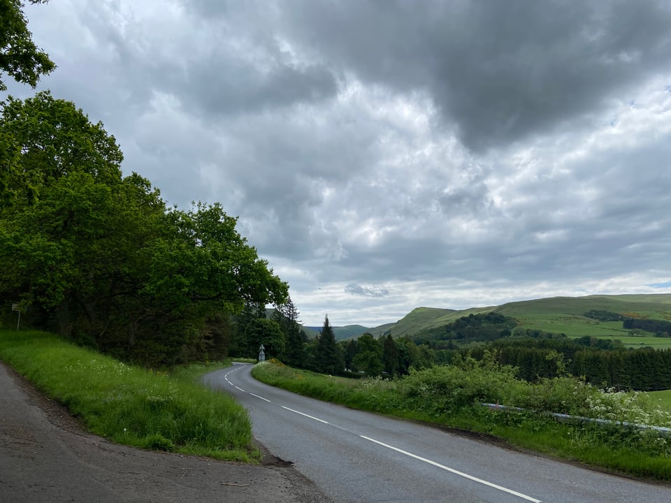 The view looking South up Glen Devon from the bottom of the climb