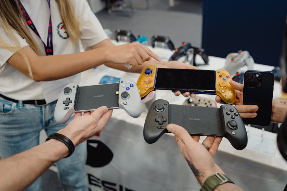 Different Gamesir phone grips