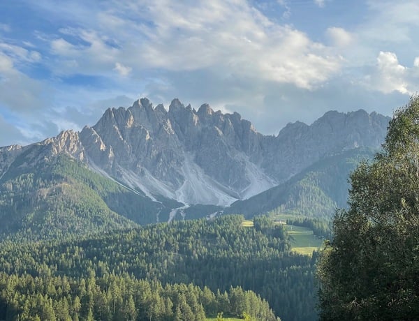 dolomites.jpeg