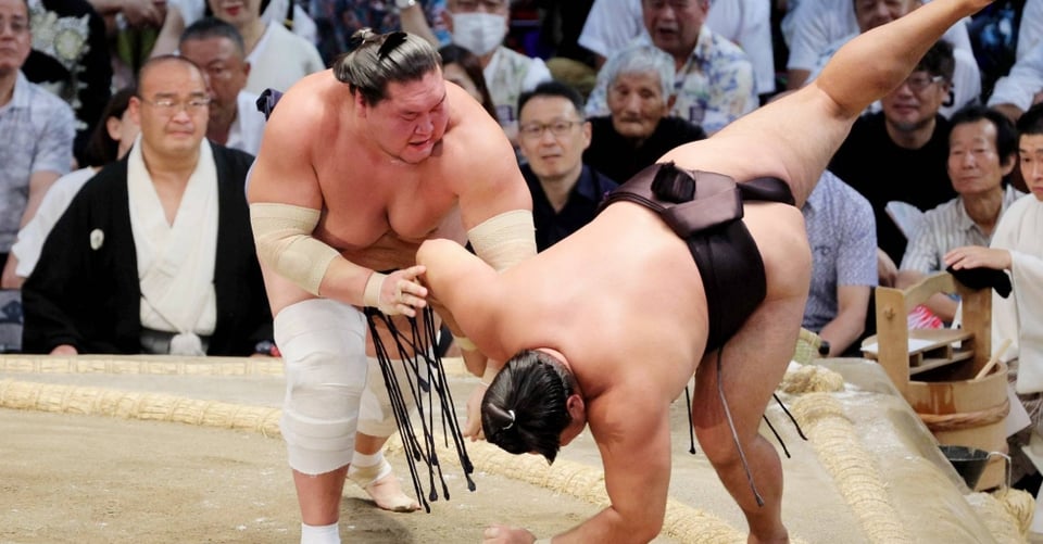 Sumo wrestler and yokozuna Terunofuji continues to dominate compeition, though with an imperfect record.