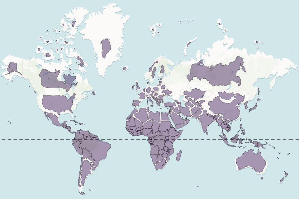 A world map showing countries' size differences when using mercator projection compared to the actual sizes.