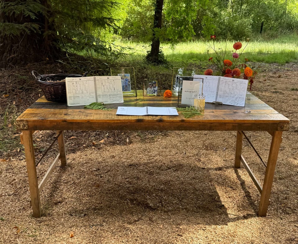 Wedding guestbook set up