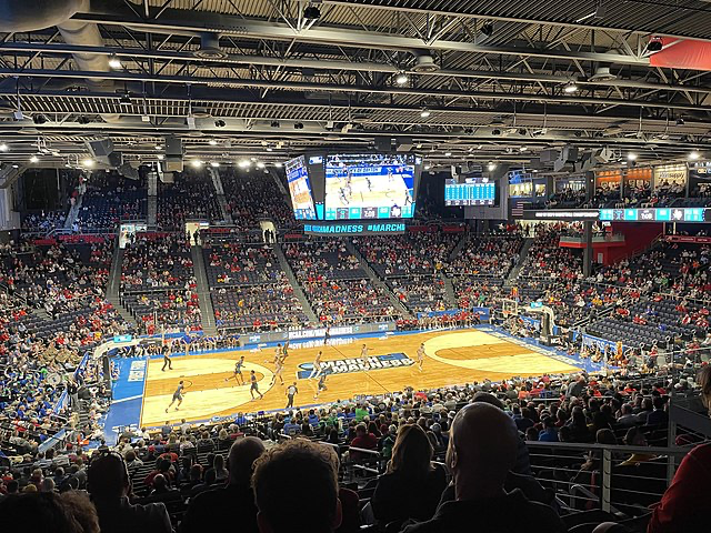 a basketball game in a stadium