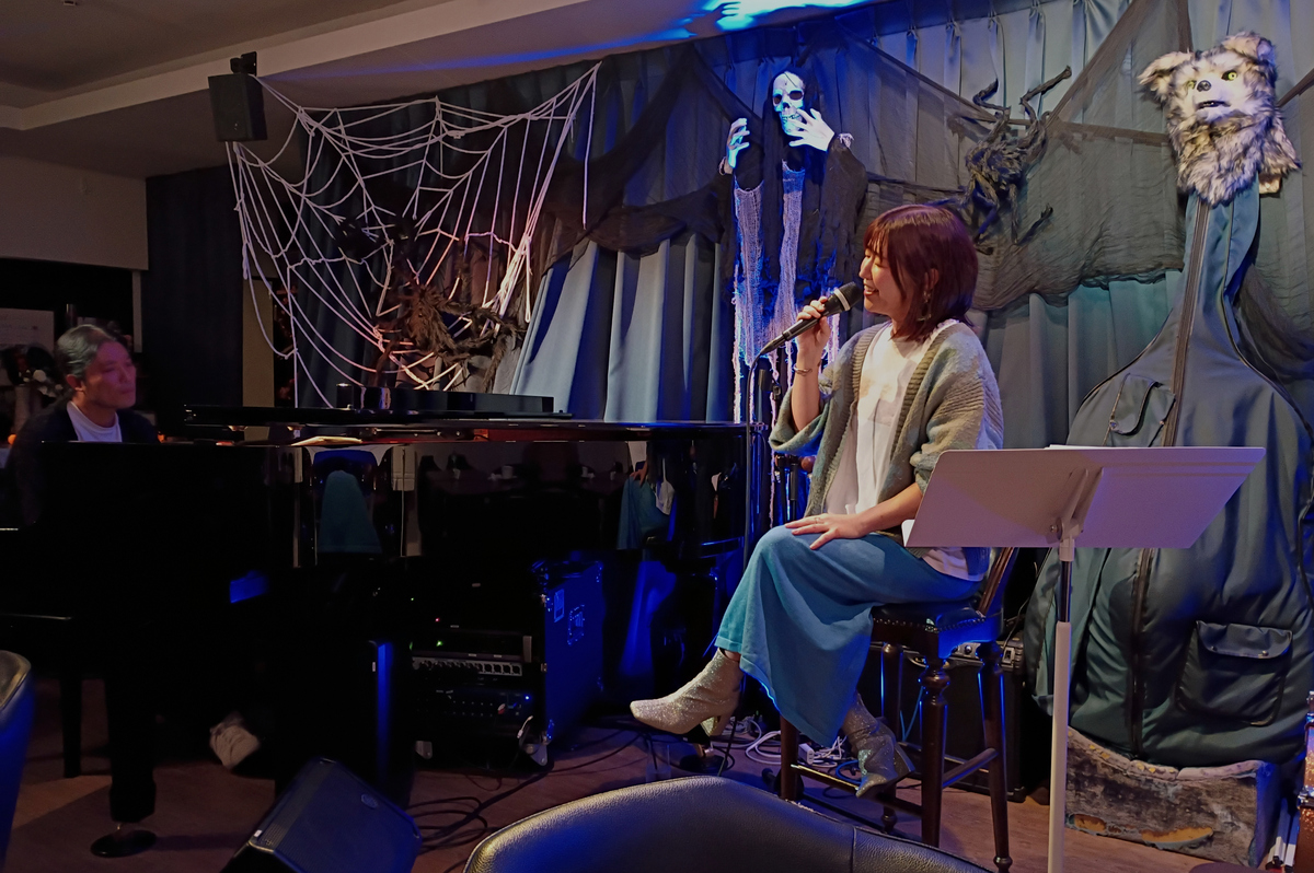 Akiko Suda (vocals) and Yuichi Narita (piano) as “Botan” at Velera (October 2025)