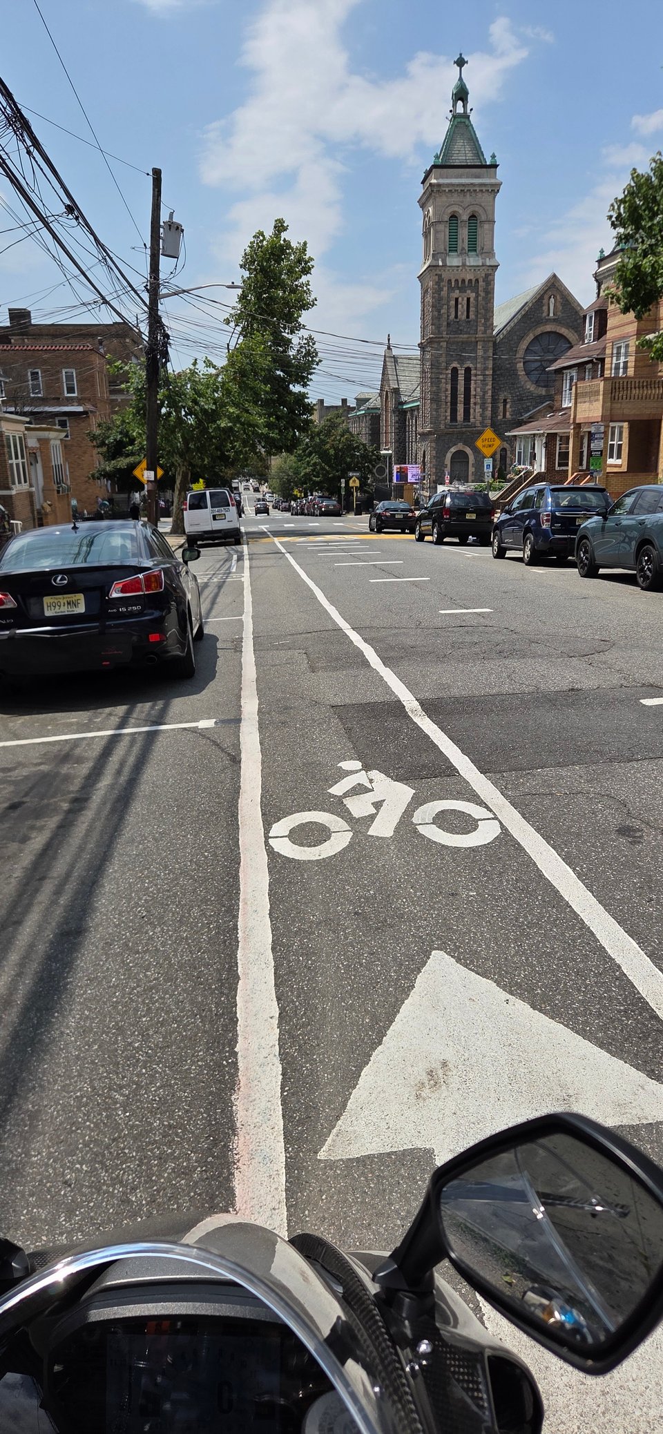 painted bike lane on palisade avenue