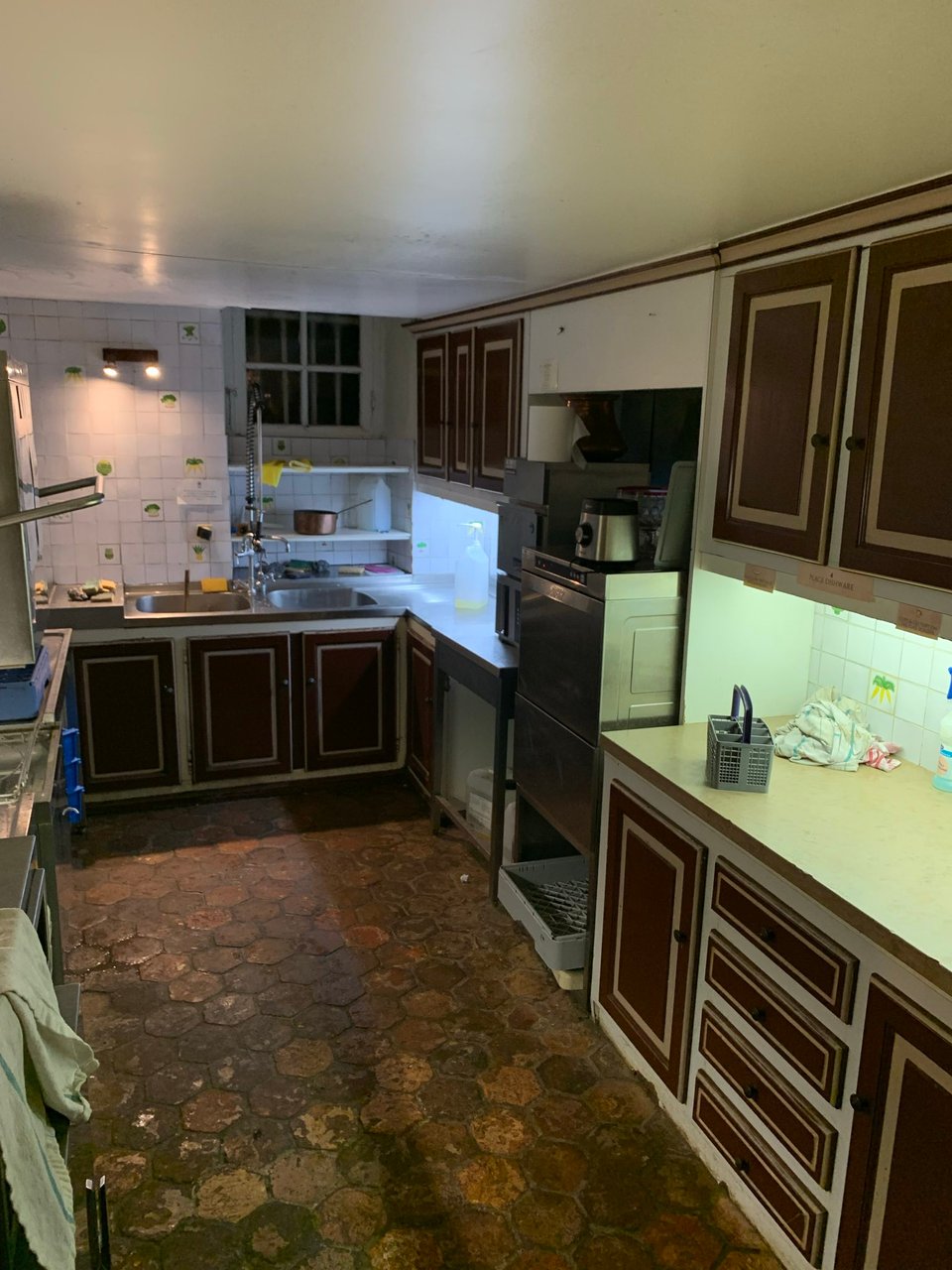 The same kitchen is spotless - the mountain of dishes from feeding 40 people are all washed and put away.