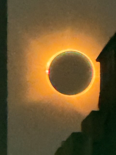 A blurry photo of a total eclipse