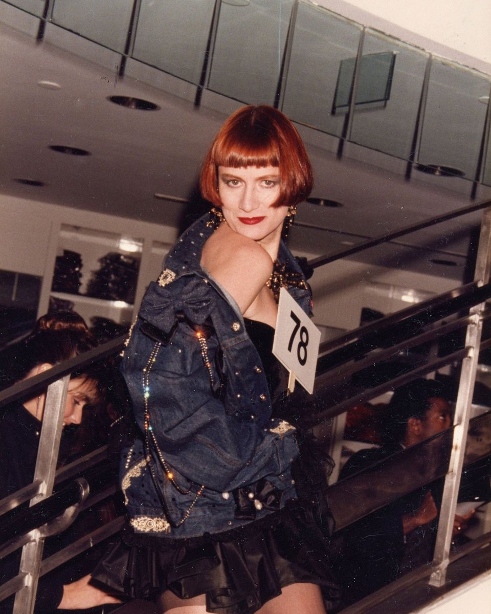 Nell Campbell