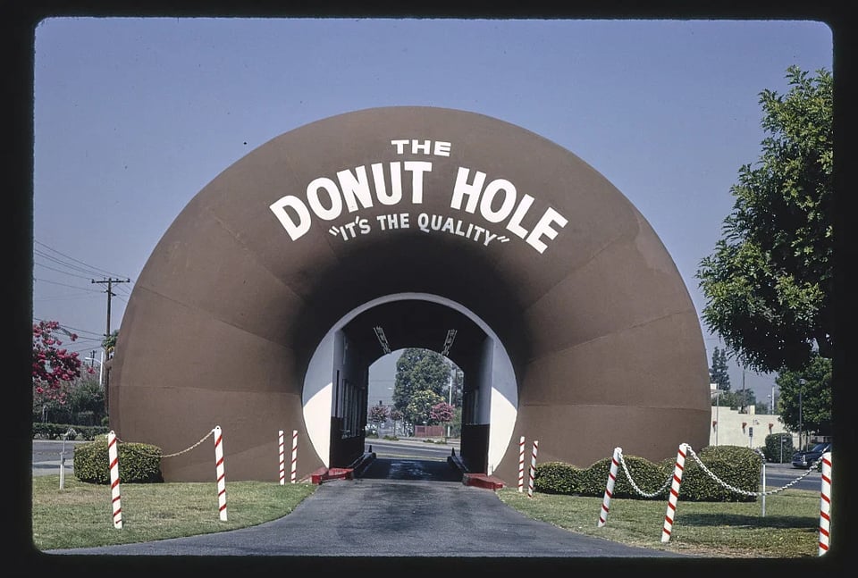 The Donut Hole, La Puente California by John Margolies from an archive purchased and released to the public by the Library of Congress