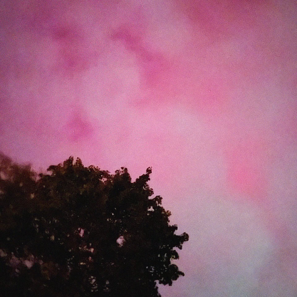 the northern lights captured very poorly from my driveway