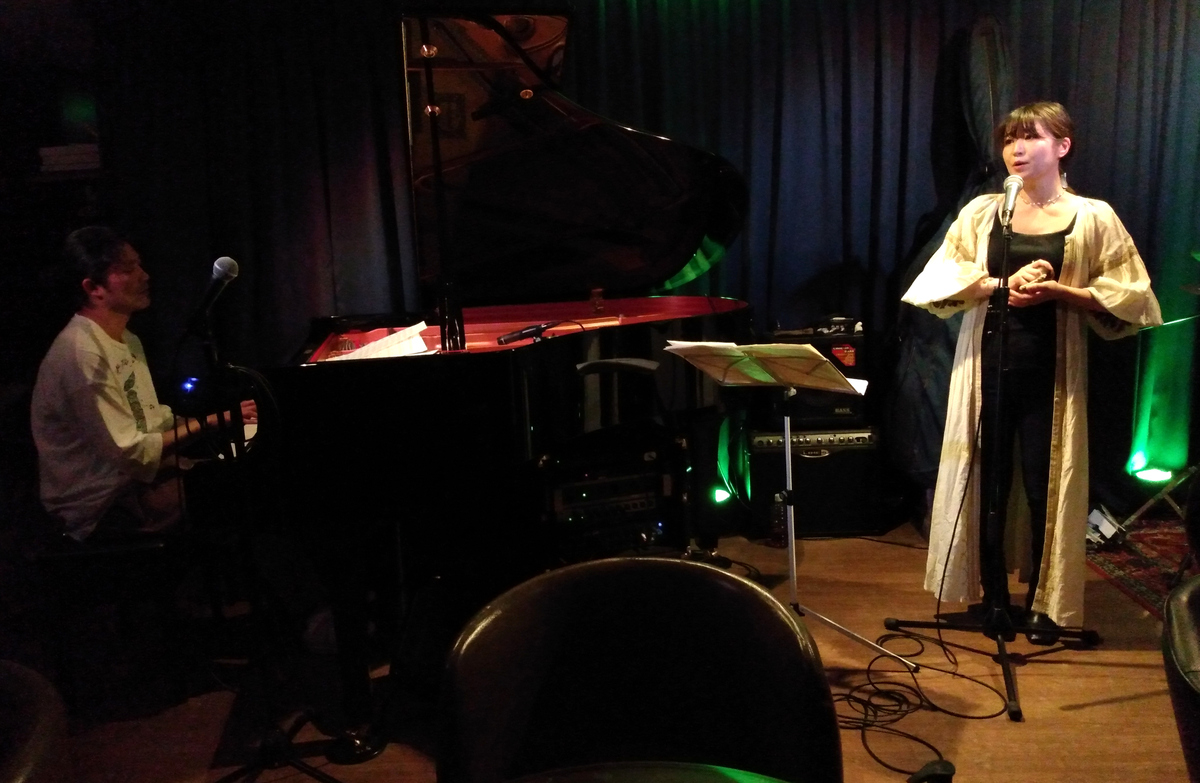 Akiko Suda (vocals) and Yuichi Narita (piano) as “Botan” at Velera (April 2023)