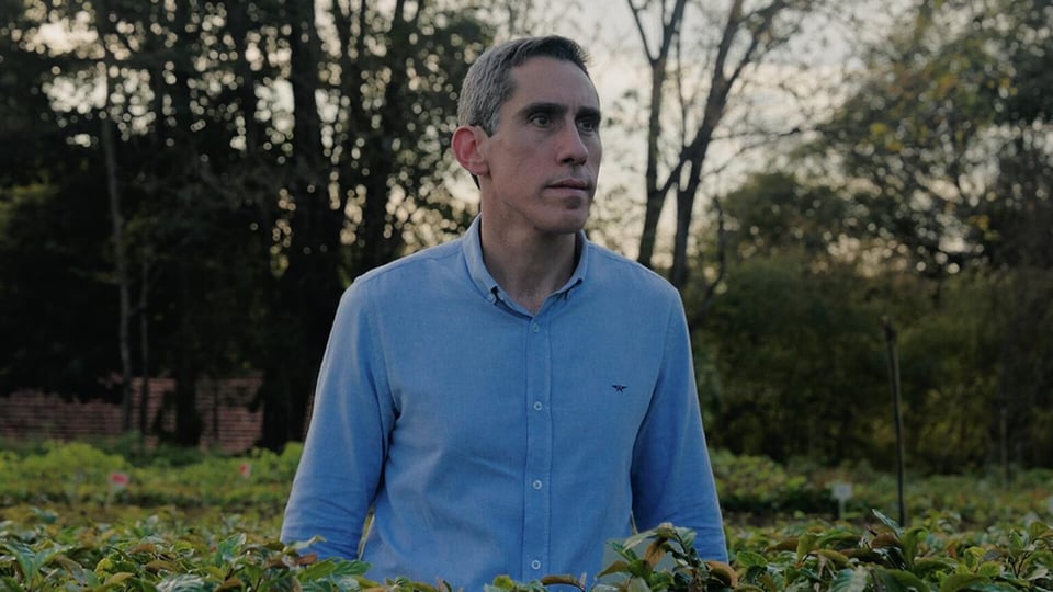 Photo of Thiago Picolo, CEO of the organization re.green (source Earthshot Prize)