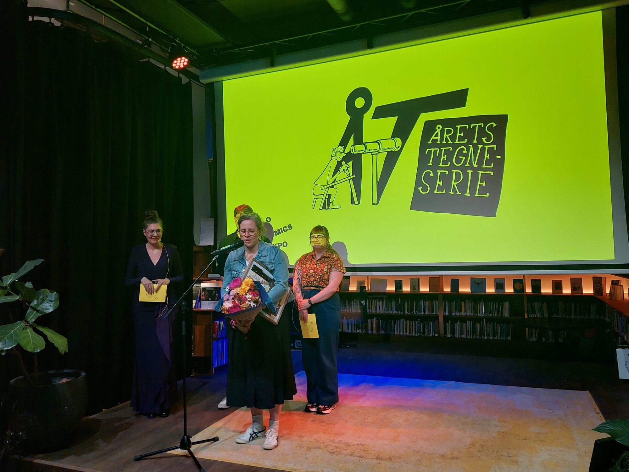 Drodle #5 – Satrapi, Årets Tegneserie og sommerens tegneseriekurs