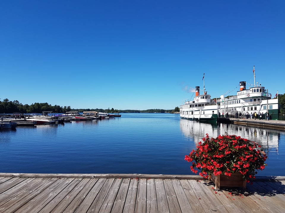 looking out from the gravenhurst marina, with the rms in dock