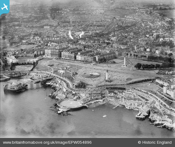 An aerial photo of Plymouth Hoe, including the foreshore. The foreshore development includes the Lido pool, the Lion's Den and the sun terraces but the art Deco entrance building isn't in place.