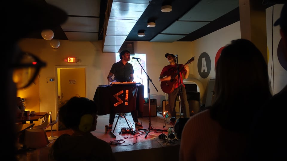 Scuze! en acoustique, c'est pas de la tarte!